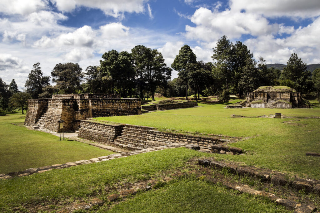 Guide for Visiting Iximche in Guatemala